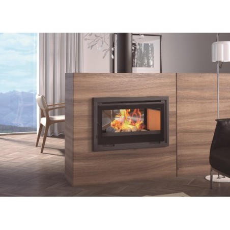 Calor y versatilidad en ambos lados: Insertable de leña doble cara con turbinas FM IT-102 FK. Descúbrelo en estufasmansele.es.